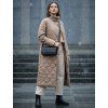 Nori black outfit beige
